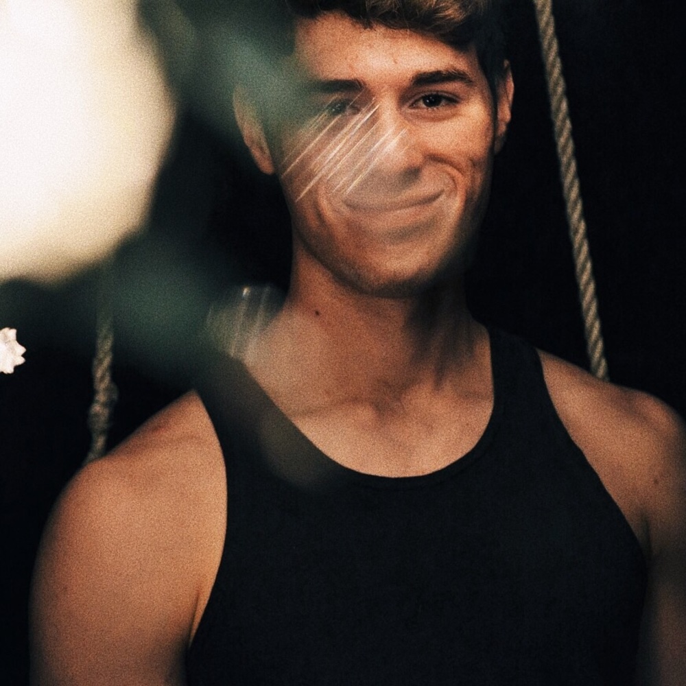 Meet your Posher, Daniel